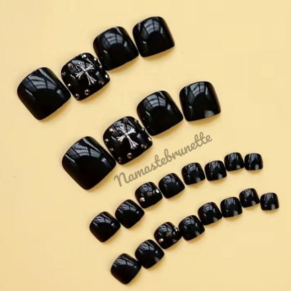 3D Cross & Rhinestones Press on Toenails - Picture 5 of 13